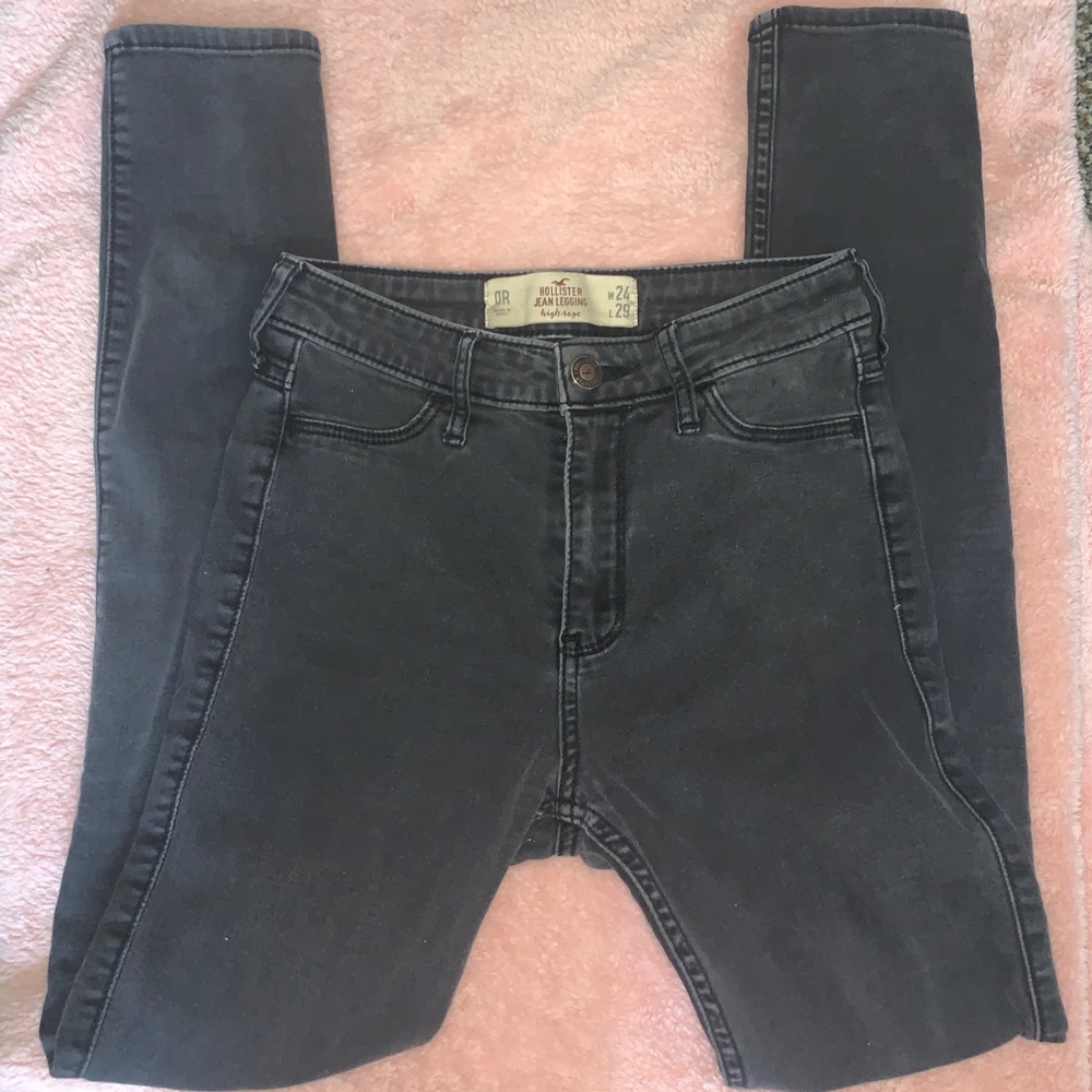 HOLLISTER high rise black skinny jeans
